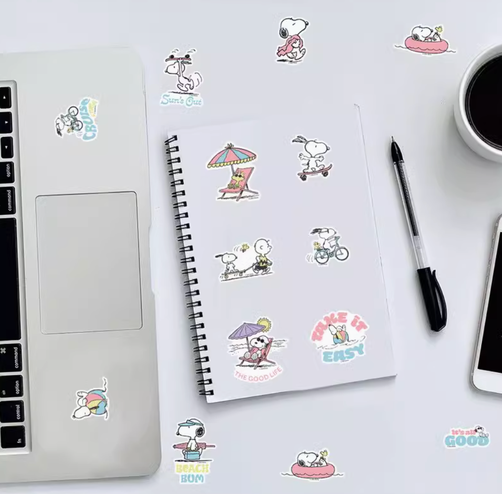 【海外限定】スヌーピー かわいい防水ステッカー 種類豊富な100枚セット ピンク ブルー カラフル