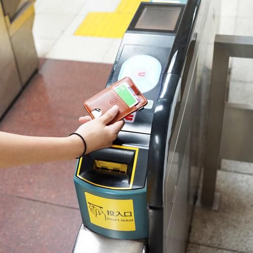 STRAPO WALLET ブラックストライプ