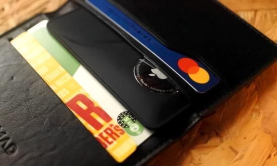 MP2L Card for AirTag ヘクサゴンホワイト