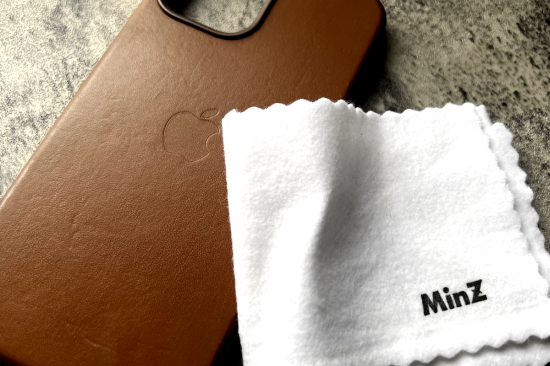 MinZ iLeather Gloss for Apple デバイスレザーアクセサリ 専用クロスセット（3枚セット）