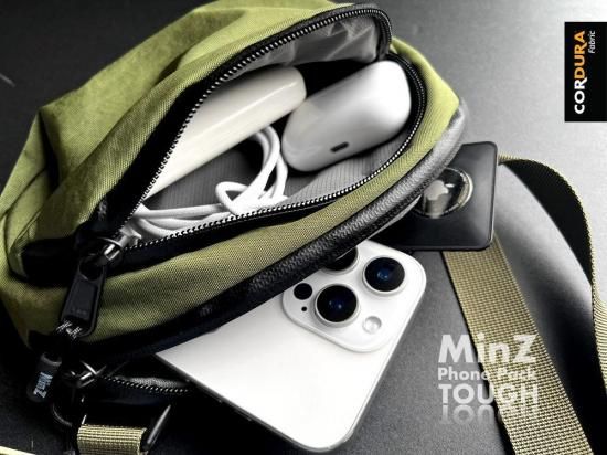 【次回入荷時期未定】MinZ Phone Pack TOUGH フォレストグリーン
