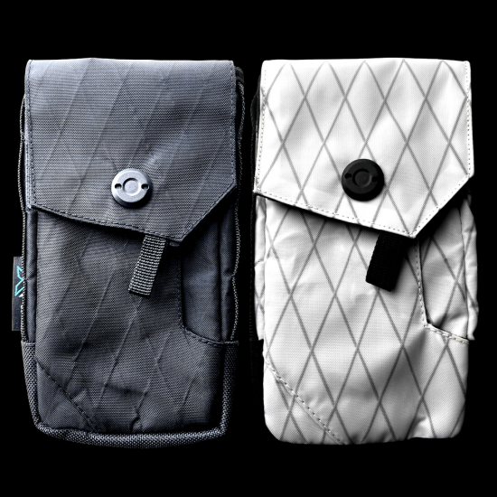 【予約受付：9月中旬から下旬入荷予定】MP2L Phone pouch ブラック