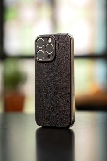 Suti PhoneBack ナノレザー for iPhone 16 Pro / 16 Pro Max