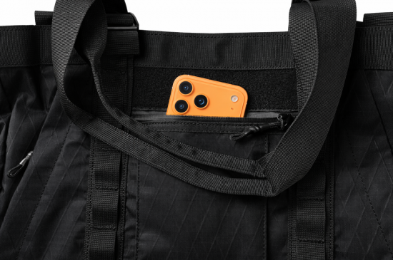 MinZ Tote Book for MacBook
