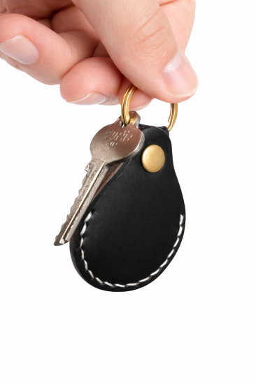 MinZ Horween Leather Keychain for AirTag ブラック