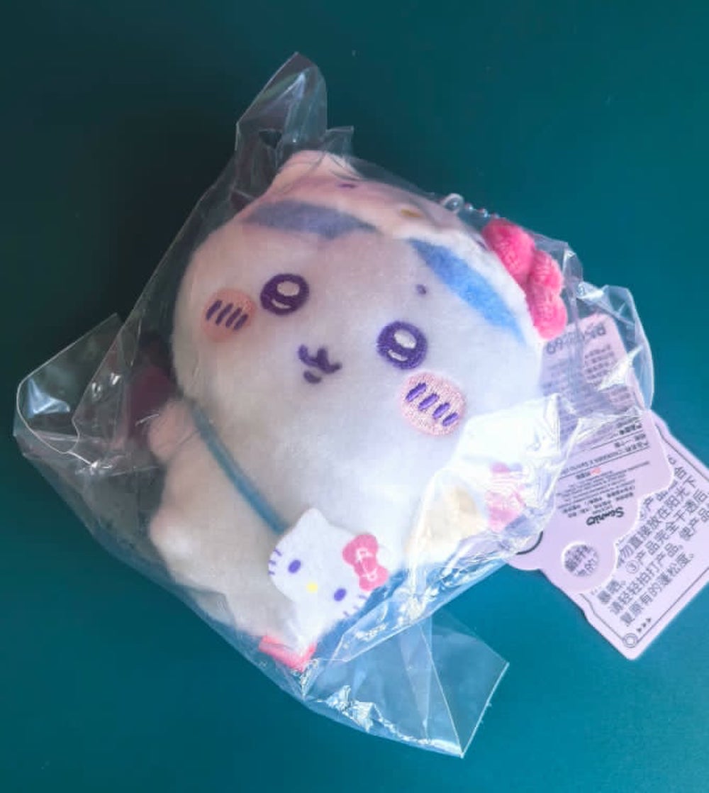 【海外限定】 サンリオxちいかわコラボ ぬいぐるみキーホルダー4種 miniso