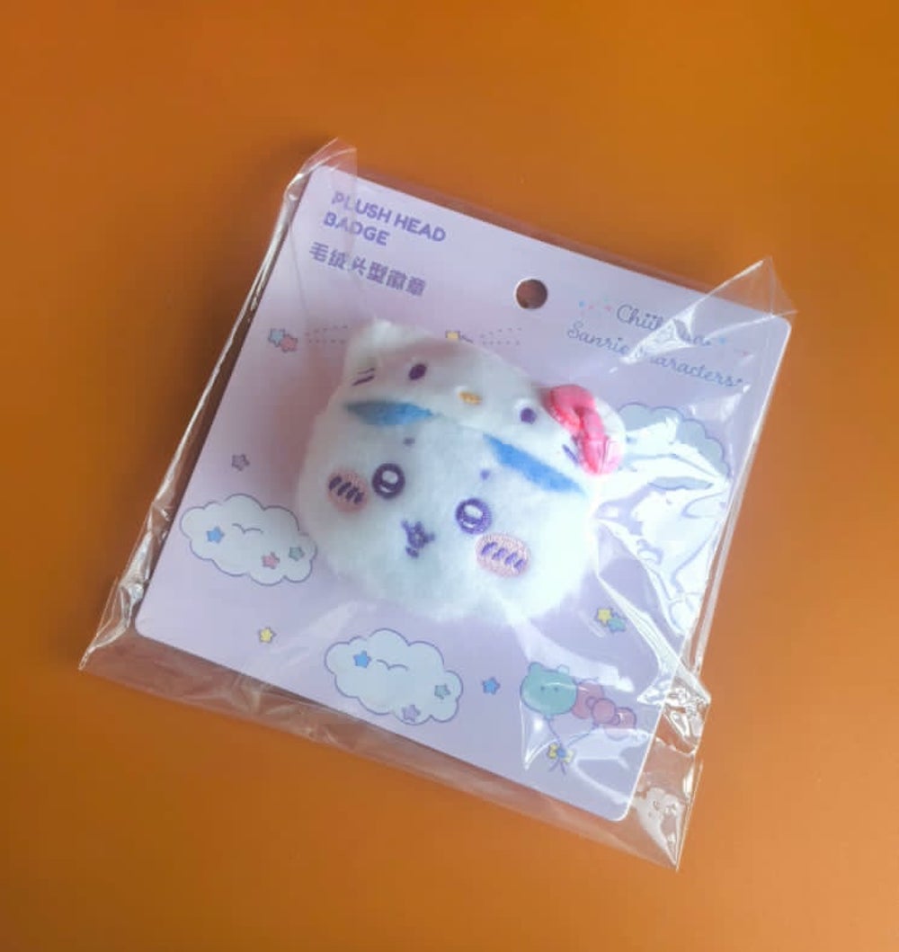 【海外限定】 サンリオxちいかわコラボ ぬいぐるみバッジ3種 miniso